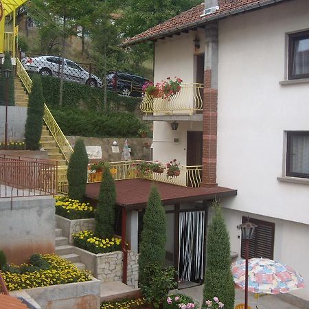 שיפקובו Guest House Rusalka מראה חיצוני תמונה