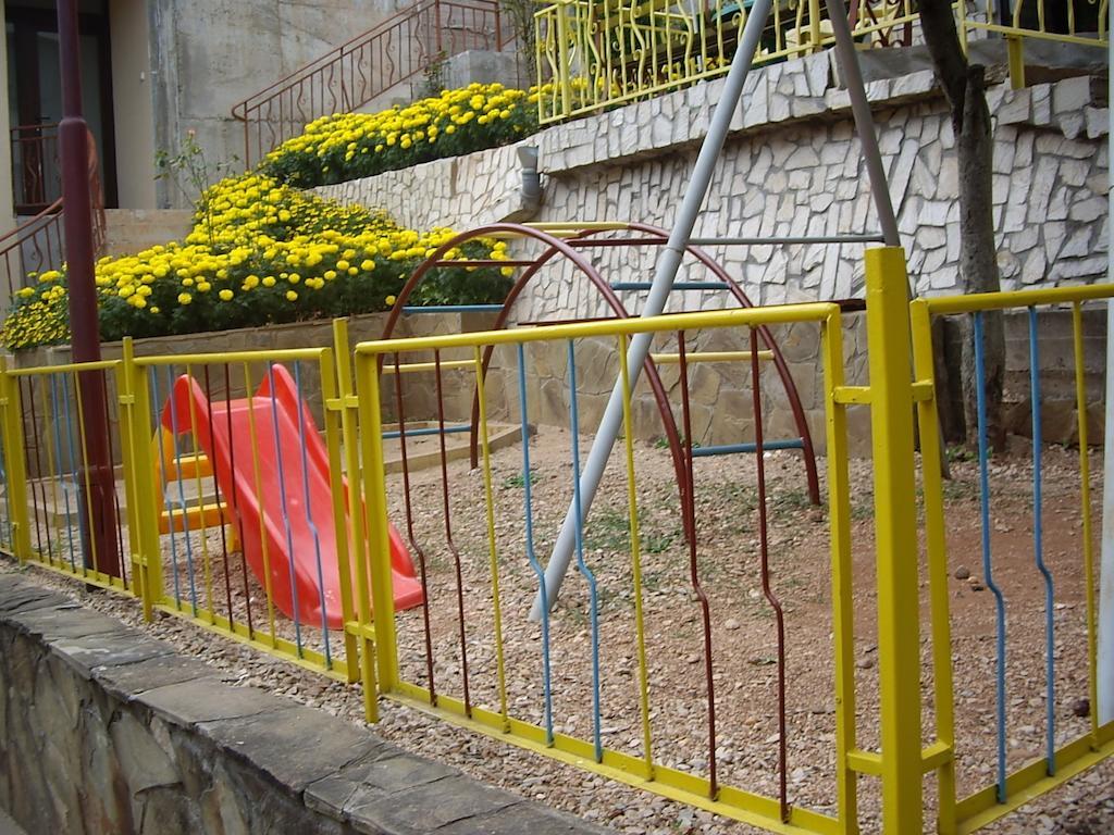 שיפקובו Guest House Rusalka מראה חיצוני תמונה