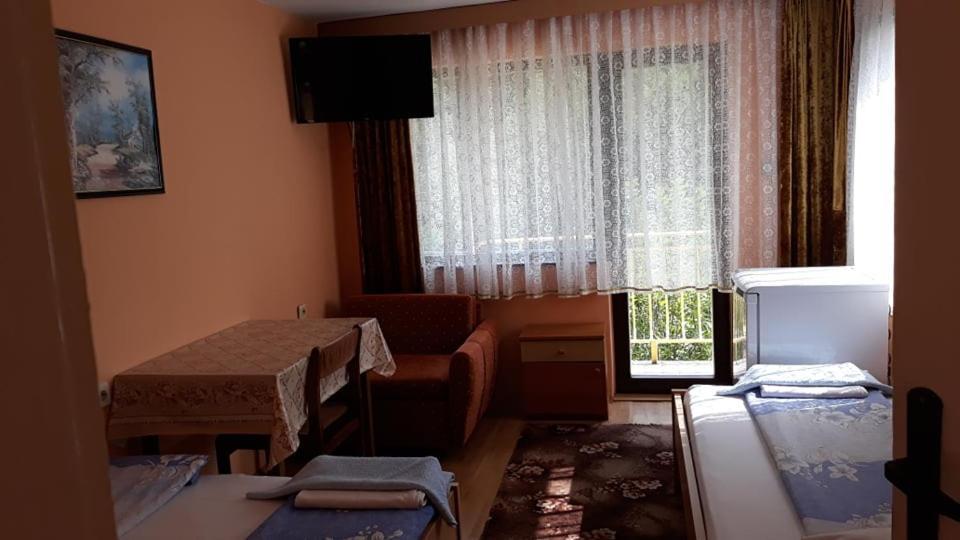 שיפקובו Guest House Rusalka מראה חיצוני תמונה